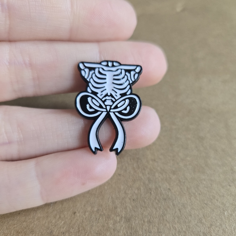 Skeleton Ribcage Bow Enamel Pin - Picture 2 of 3